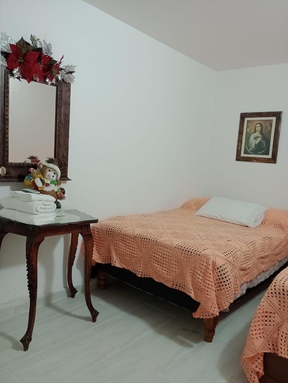Hostal Famihotel Fundadores Jardín Dış mekan fotoğraf