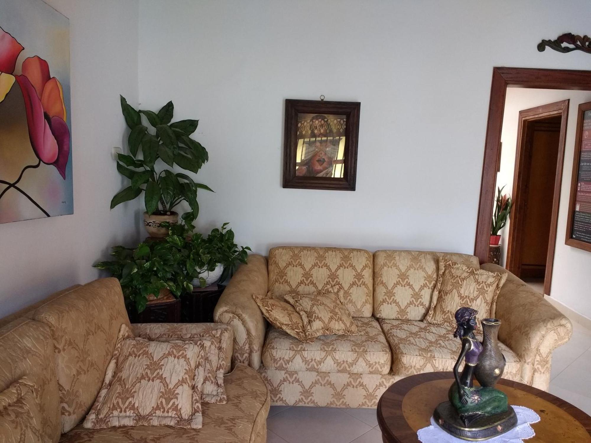 Hostal Famihotel Fundadores Jardín Dış mekan fotoğraf