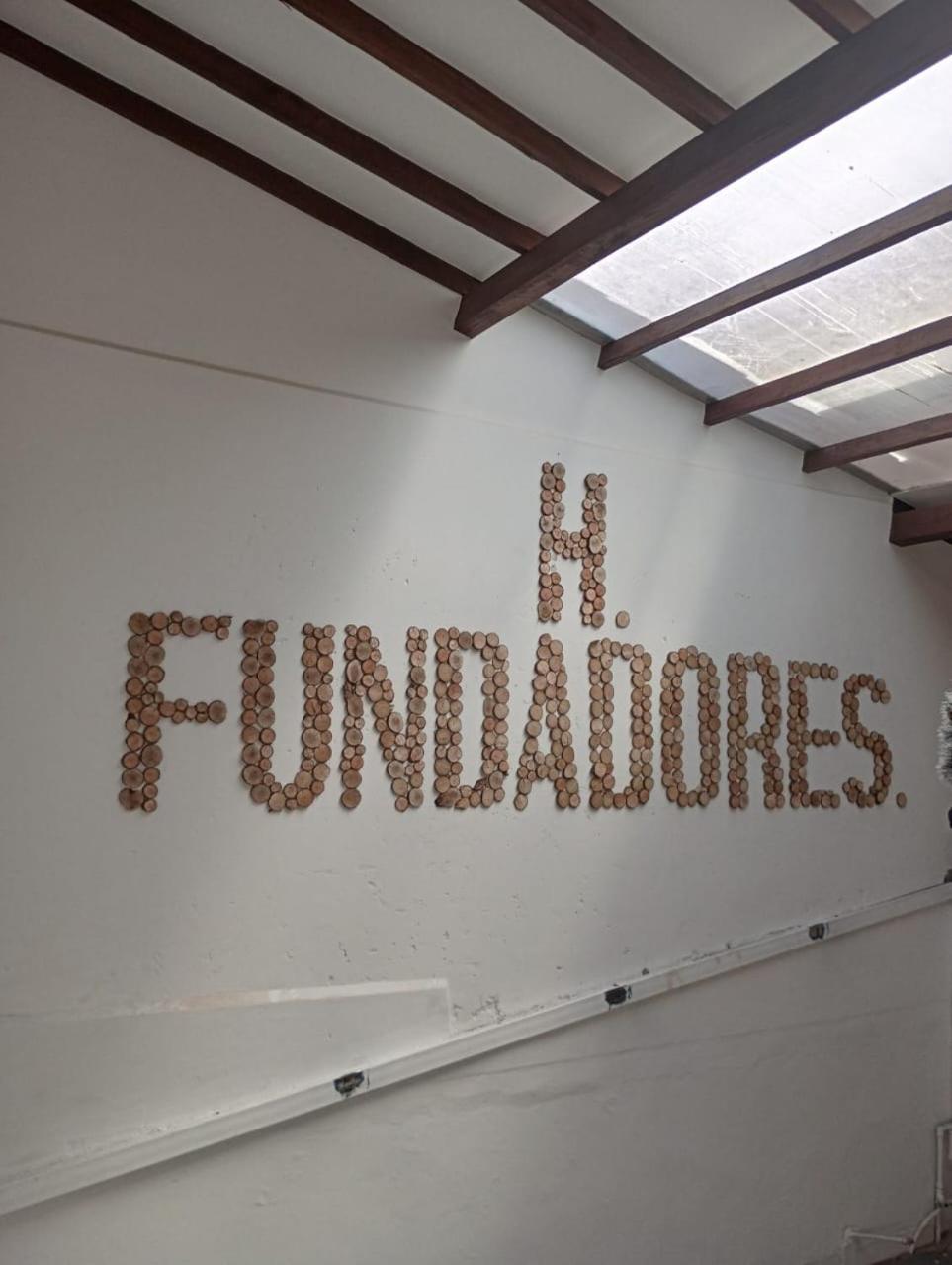 Hostal Famihotel Fundadores Jardín Dış mekan fotoğraf